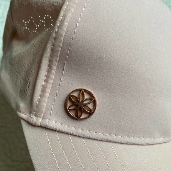 Gaiam Hat - Picture 5 of 8